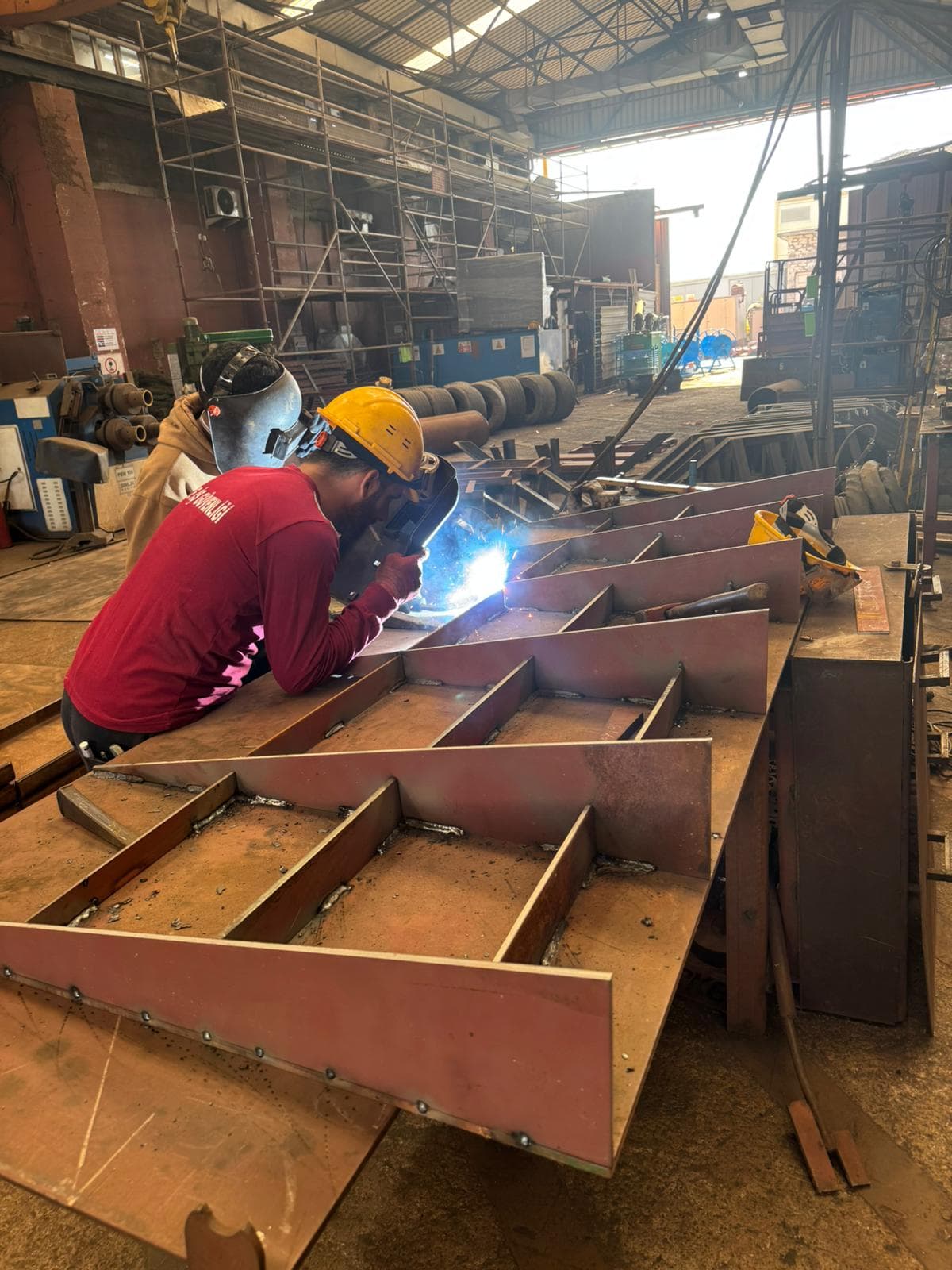 Gemi ana makine bakımı ve tersane onarım operasyonu